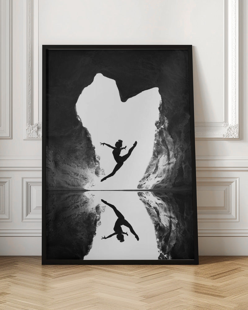 A beating heart- Wall Artwork In Black Floating Frame