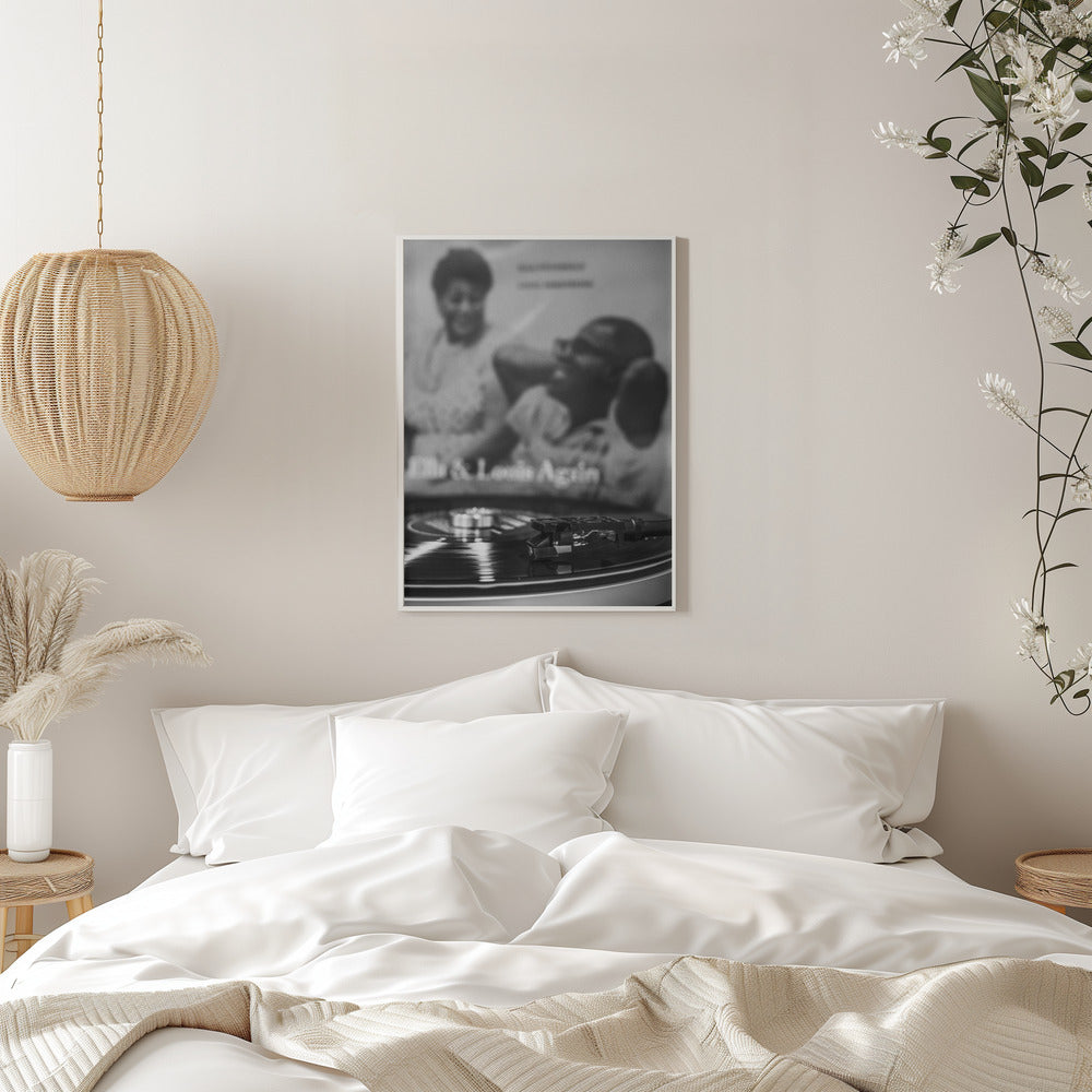 Artwork- Vinyl_005-16X20inches-In White Floating Frame