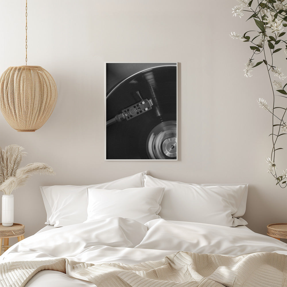 Artwork- Vinyl_003-16X20inches-In White Floating Frame