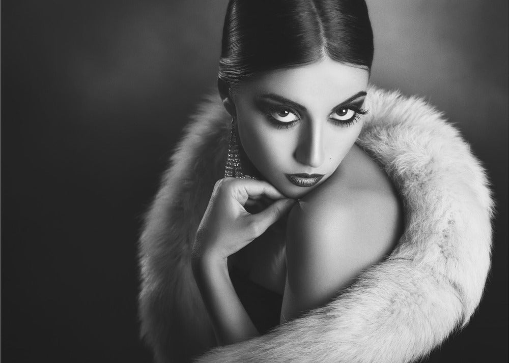 Artwork- Diva4-20X16inches-In Black Floating Frame