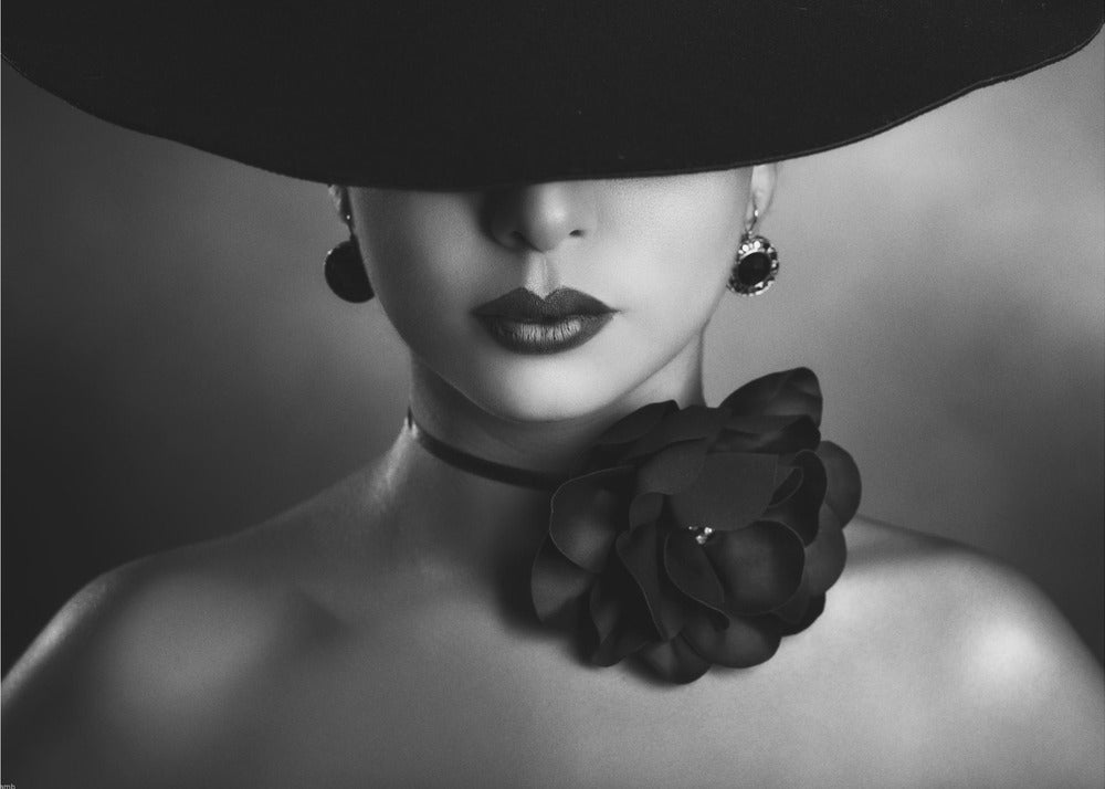 Artwork- Enigma-20X16inches-In Black Floating Frame