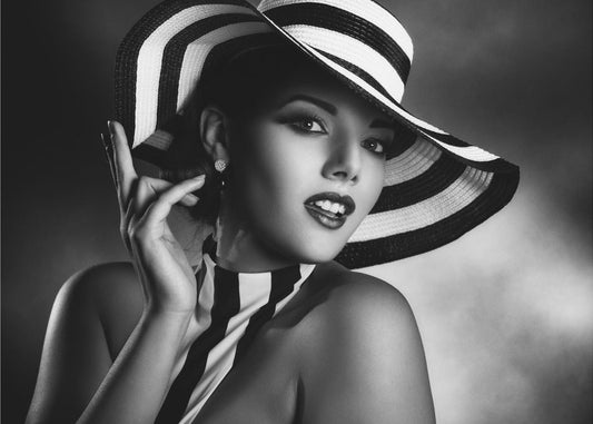 Artwork- Blackandwhite-20X16inches-In Black Floating Frame