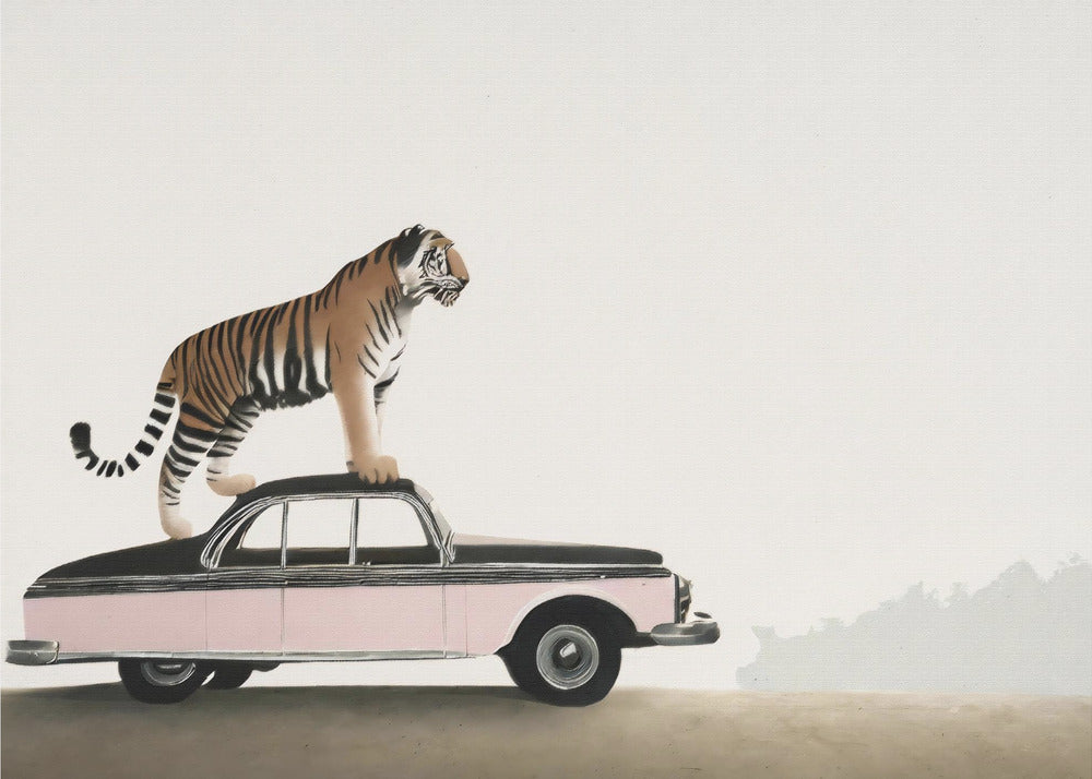 Wall art Tiger om a car roof