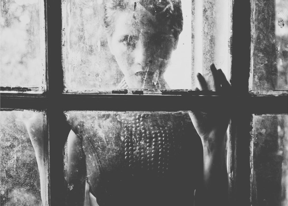 Artwork- Trapped-20X16inches-In Black Floating Frame