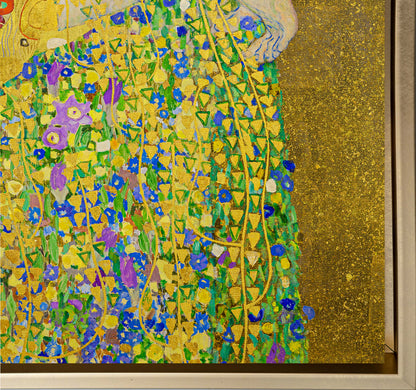 " The Kiss" Fine Art-Gold varnish