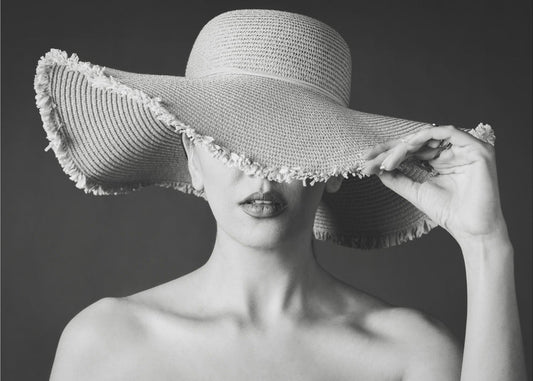 Artwork- Maryam-20X16inches-In Black Floating Frame